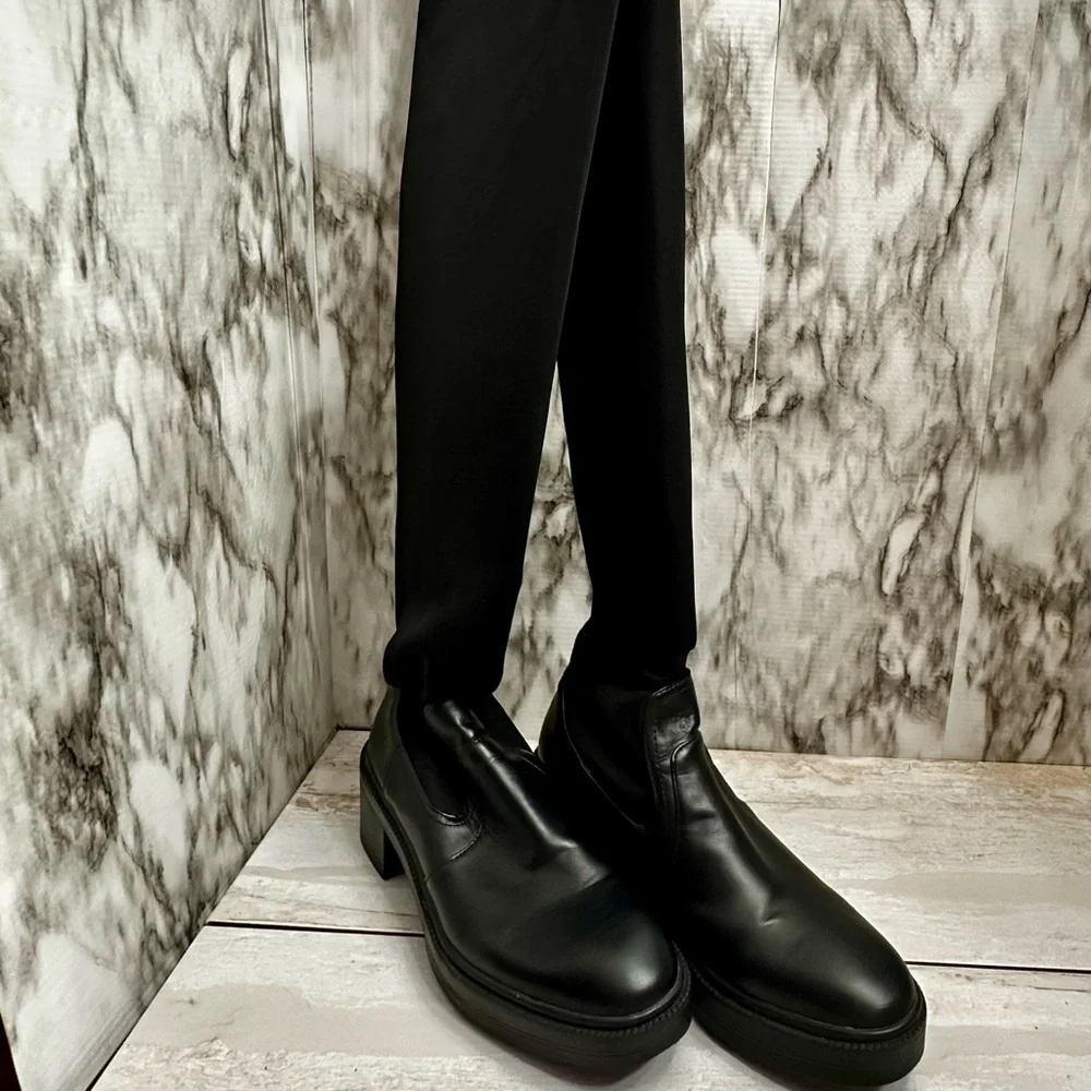 Zara Womens Sz 36 US 6 Black Stretch Knee High Boots Lug Bottom Wide Shaft Moto